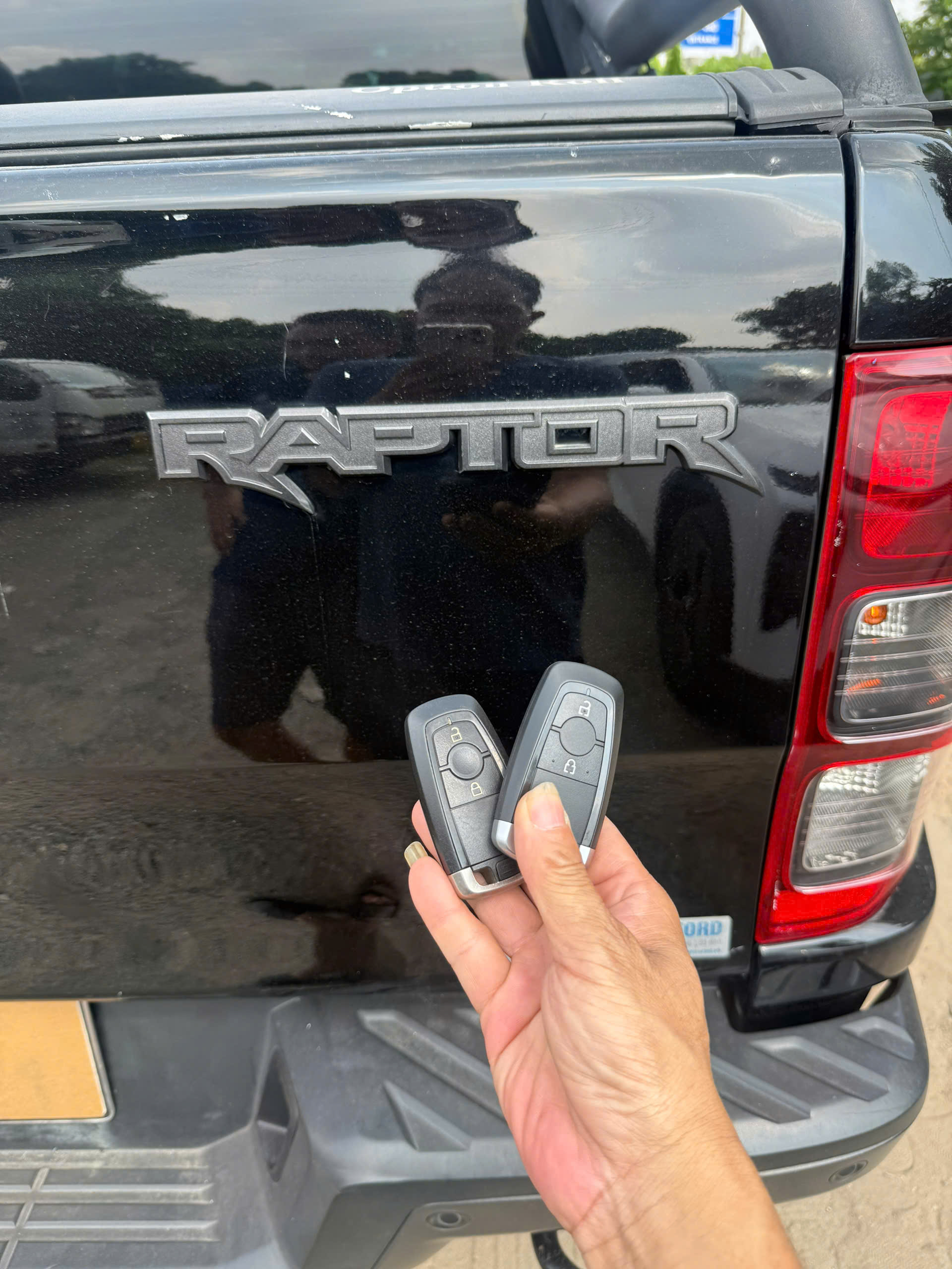 Hình ảnh làm chìa khóa xe Ford - Ảnh 4