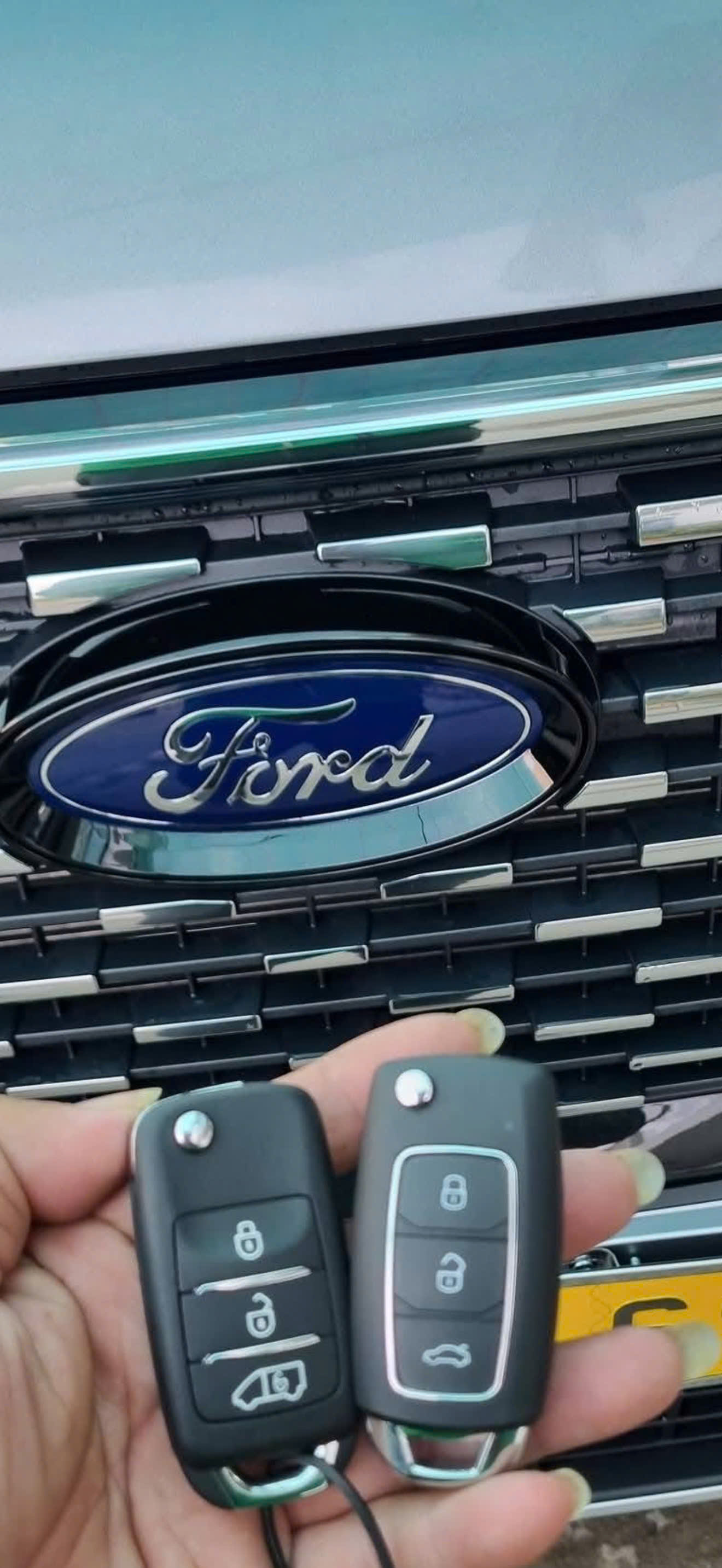 Hình ảnh làm chìa khóa xe Ford - Ảnh 7