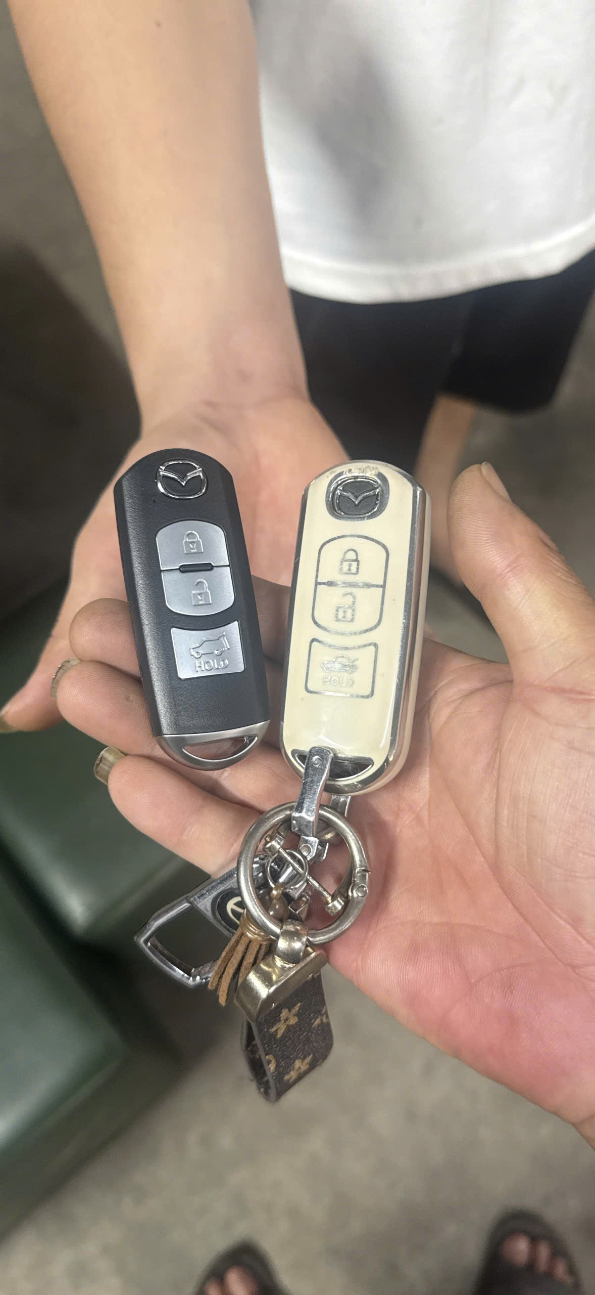 Hình ảnh làm chìa khóa xe Mazda - Ảnh 7