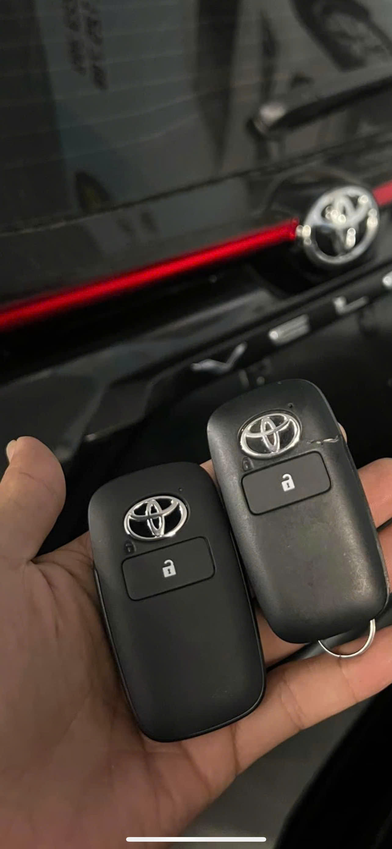 Hình ảnh làm chìa khóa xe Toyota - Ảnh 7